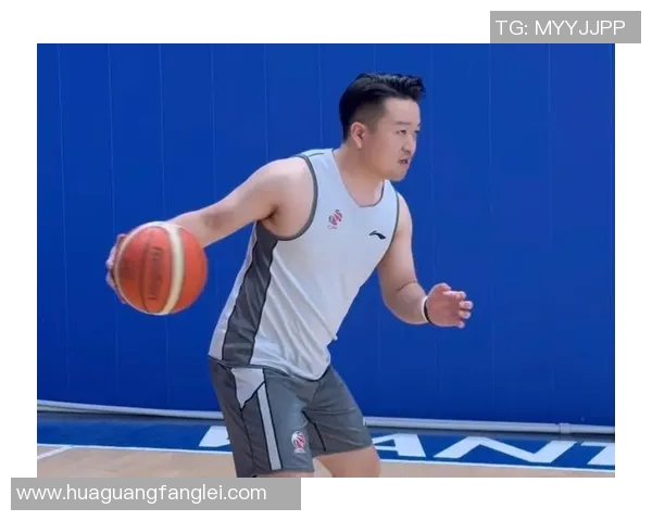 运球技巧与球星风采：探索足球场上的精湛技术与个人魅力